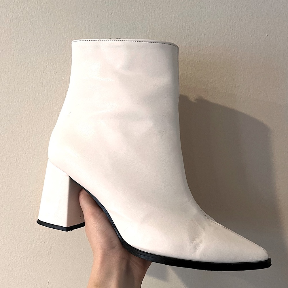 *LIKE NEW* Nasty Gal booties - Picture 1 of 4